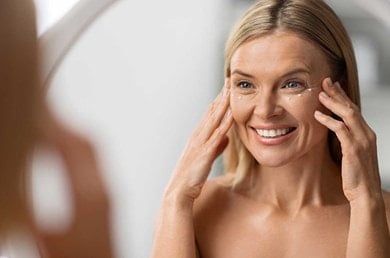 Διαφορές ανάμεσα σε κρέμα και ένεση υαλουρονικού οξέος