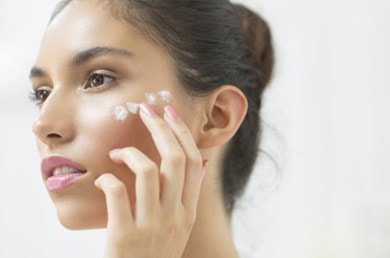 Λεπτές γραμμές & ρυτίδες: Η κατάλληλη κρέμα προσώπου