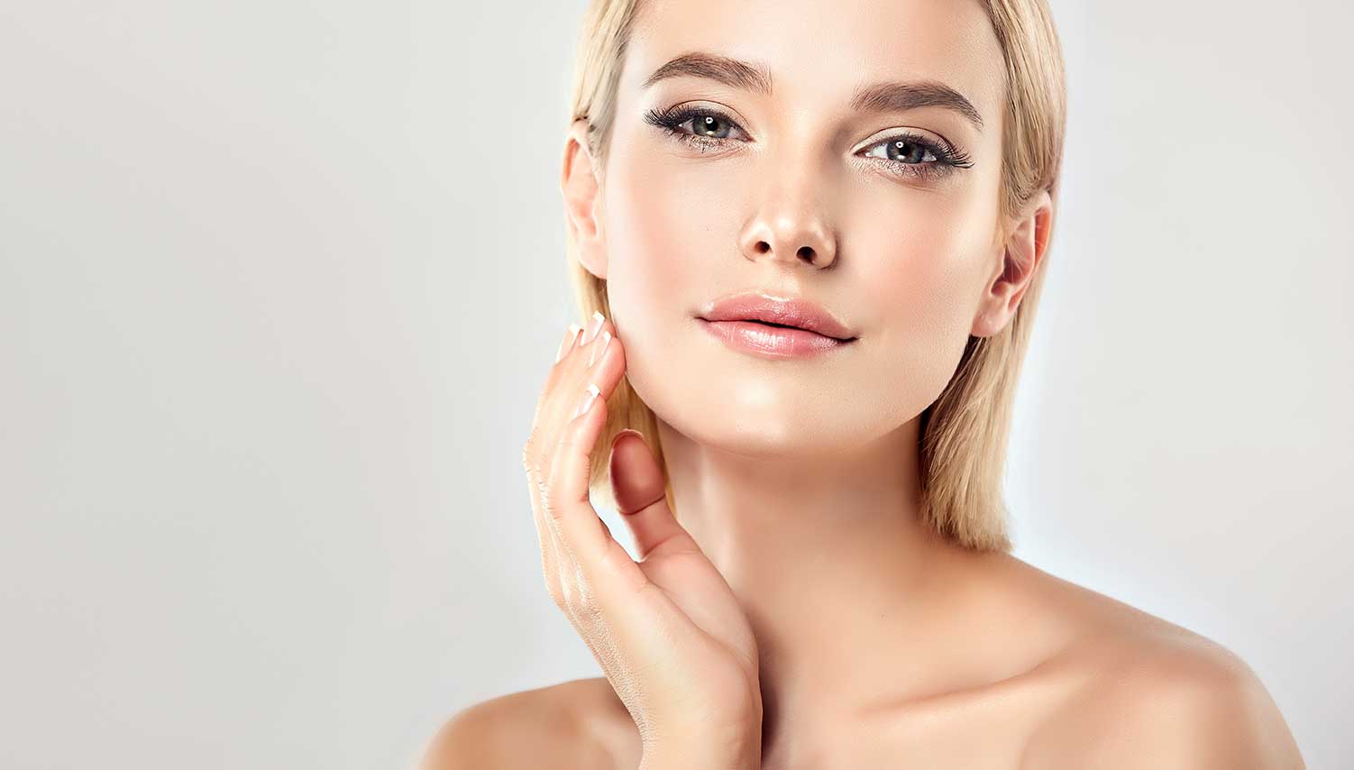 Μπορεί το υαλουρονικό οξύ στα χείλη να έχει αποτελέσματα;