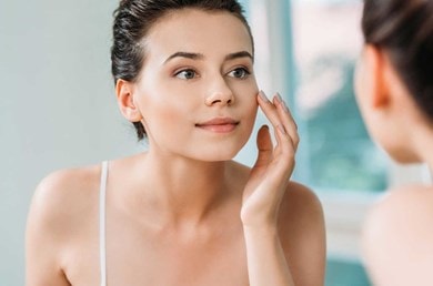 Βιταμίνη C & υαλουρονικό οξύ:Μπορούν να χρησιμοποιηθούν μαζί