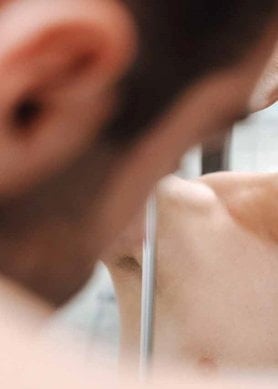 Απώλεια μαλλιών: Ποιοι παράγοντες την προκαλούν;